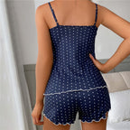 Ensemble de Nuit Sans Manches avec Haut à Encolure en V et Short pour Femme | Idéal pour la Détente à la Maison ou la Nuit