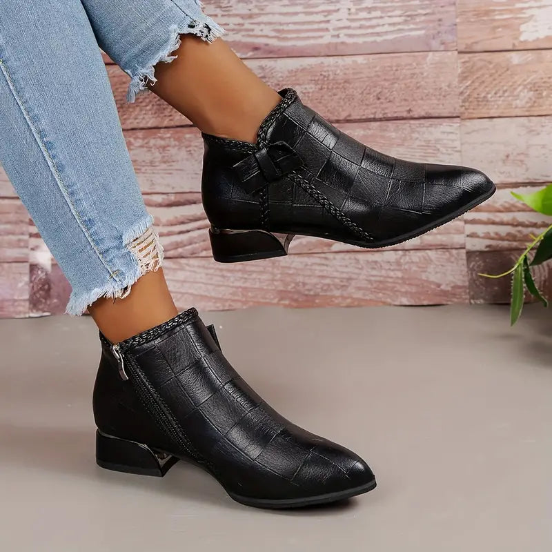 Bottines À Hauteur Cheville Avec Fermeture Zippée Et Détail Boucle Pour Femmes | Idéales Pour Usage Quotidien