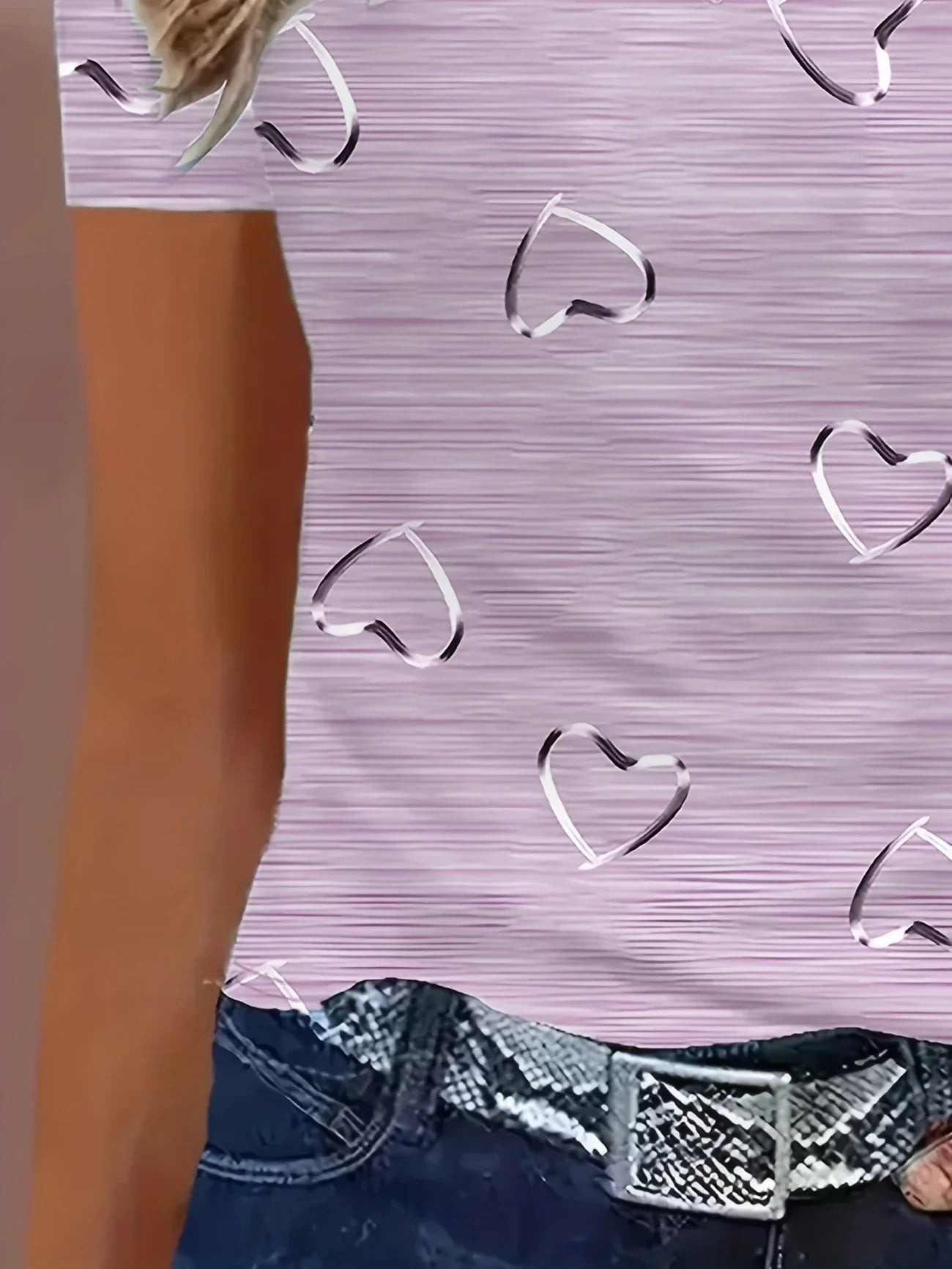 Top à Col en V avec Imprimé Cœur pour Femme | Idéal pour Usage Quotidien