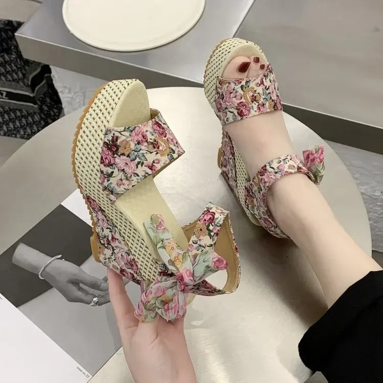 Sandales à Semelle Compensée avec Lacets à la Cheville pour Femme | Idéales pour l'Été et les Occasions Spéciales
