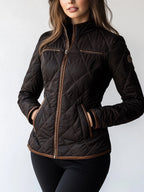 Veste Courte Noire avec Coupe Moderne pour Femme | Idéale pour le Quotidien et les Occasions Spéciales
