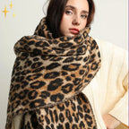 Écharpe à Motif Léopard Tricotée pour Femme | Idéale pour la Saison Froide