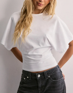 T-shirt à Manches Larges et Taille Ajustée pour Femme | Idéal pour un Usage Quotidien
